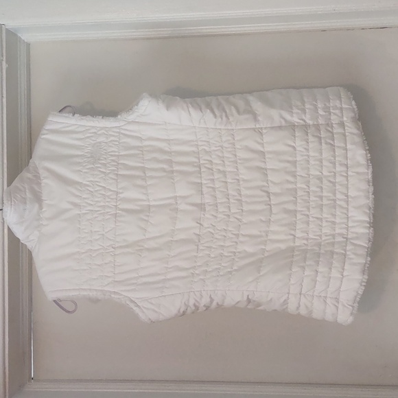 The North Face Women's Reversible Vest - Picture 3 of 8